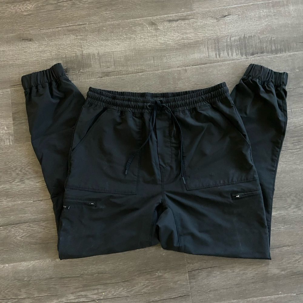 Jaanuu Men’s Black Jogger Pants